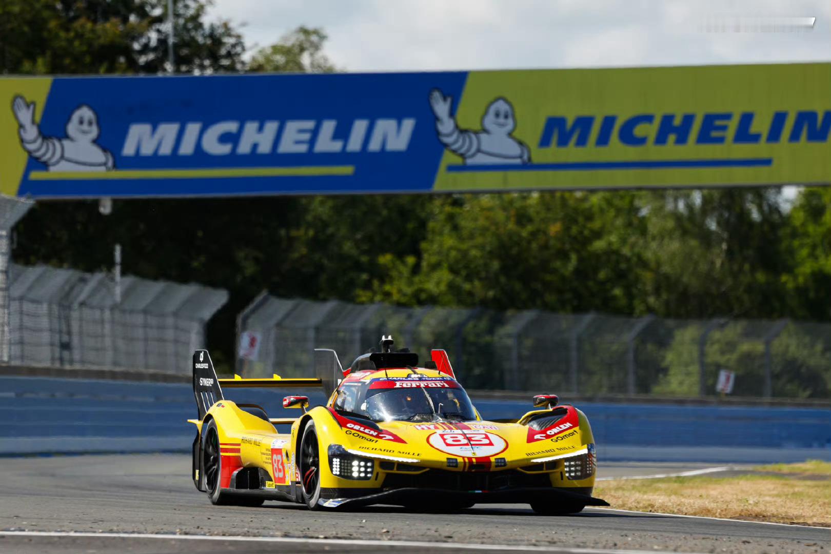 法拉利勒芒三连冠 2025勒芒24小时耐力赛落幕🕶️中国车手驾驶法拉利83号赛