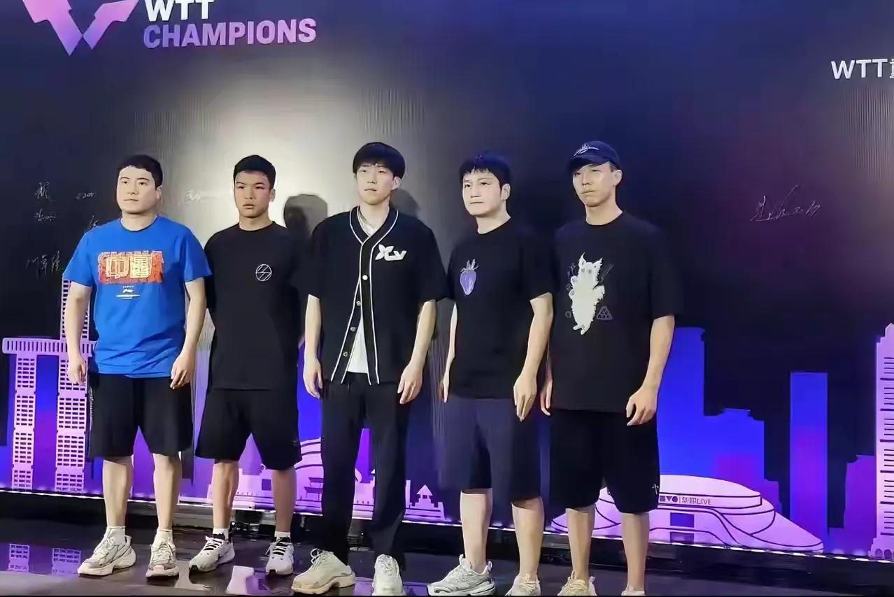 考验向鹏的时候到了。假如不敌赵大成一轮游的话，国乒将放弃培养。