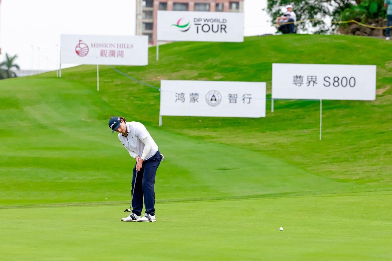 职业球员的赛后30分钟，都给了谁？
DPWorld世界巡回赛海南高尔夫精英赛冈伯