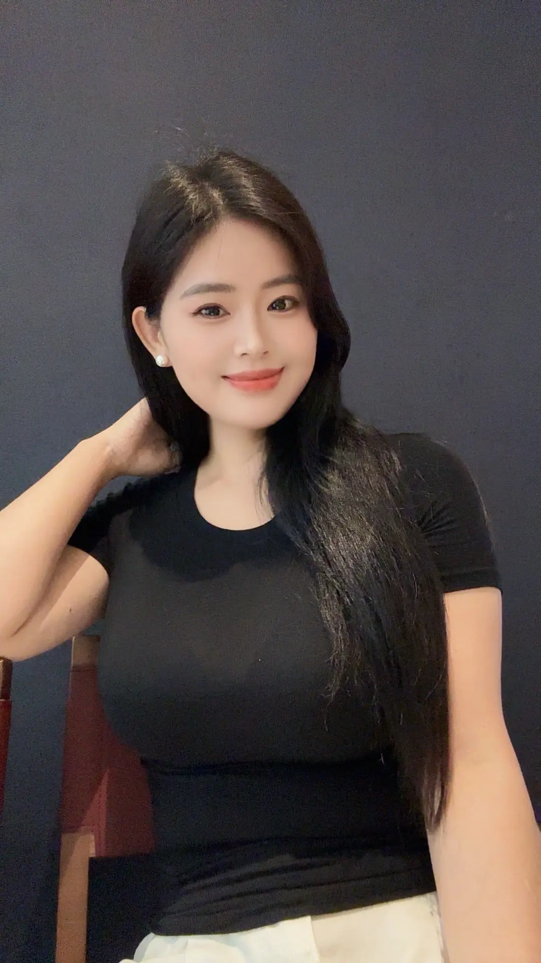 亲爱的中年少女，人生何其短、你要笑的格外甜，下一个十年，就不再是炙热的30+了…