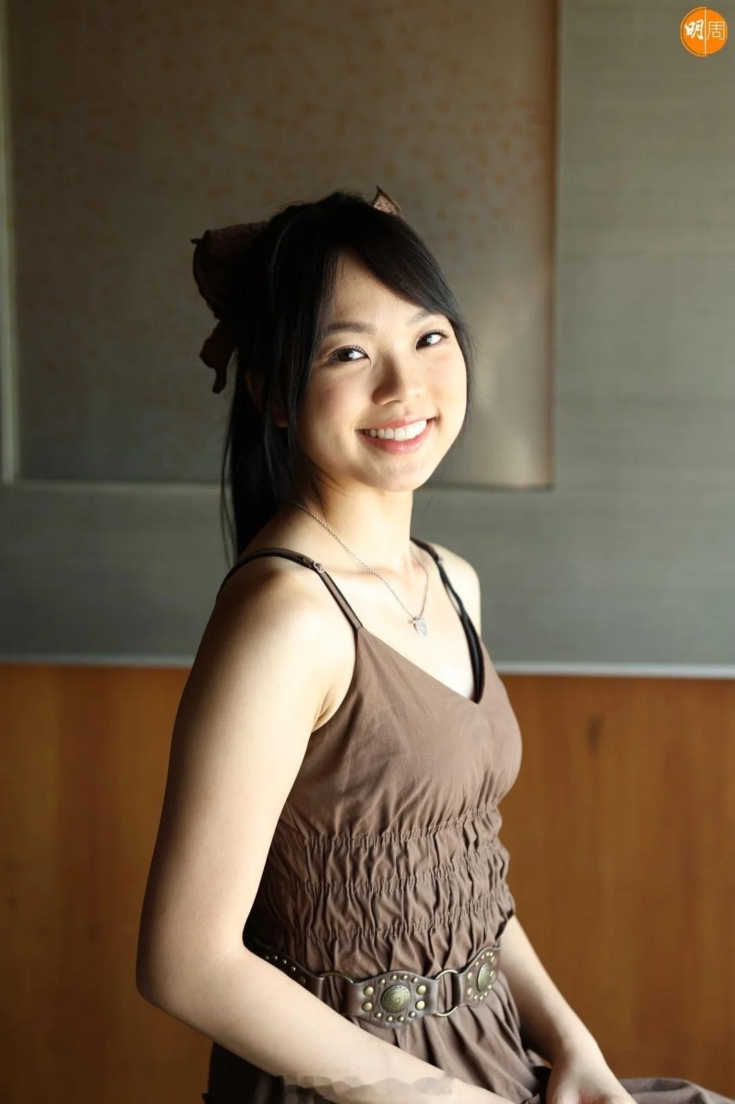 爱回家饰演吴若希女儿成功出圈，李茵彤拍旅游节目玩笨猪跳不慎弄伤眼睛｜李茵彤专访2