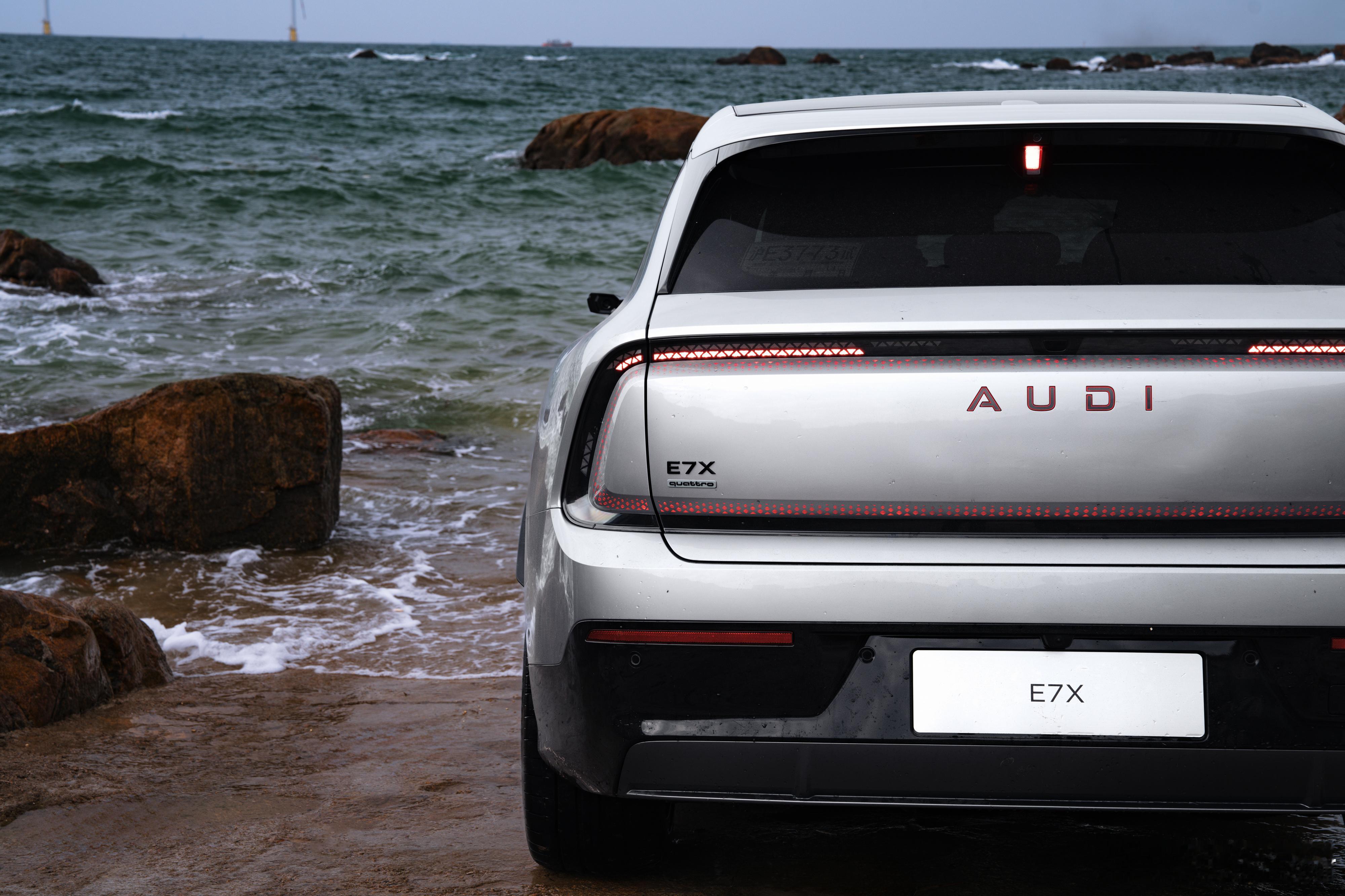 早啊大家～最近连续几天都是早上6点起感觉一上午能干好多事附一张 福州试驾E7X的