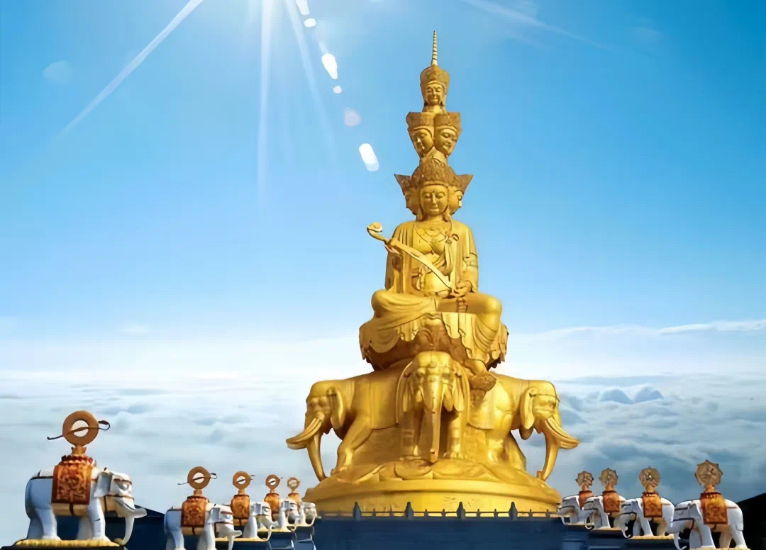 我们修行的远期目标是什么？是为了成佛。近期目标又是什么？是为了我们在人间能够消业