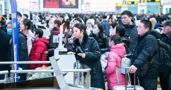 预计发送旅客1825万人次 全国铁路迎元旦假期客流最高峰