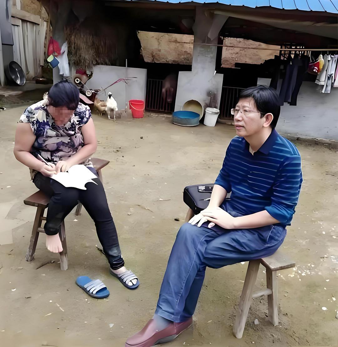 没想到湖南邵阳市隆回县一中红杏文学社之前的指导老师刘维湘上了热搜，他以前是隆回一