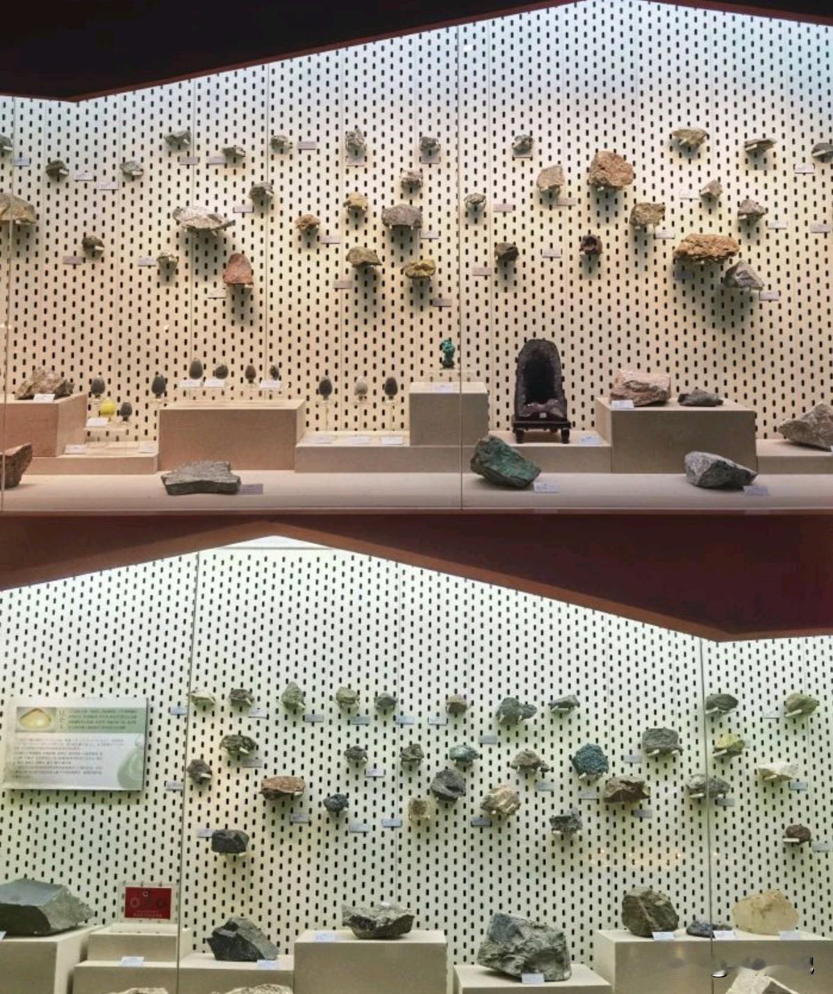 企业单位退休和公务员单位退休，如果按照人均来计算的话，那么这个差距相对来说还是比