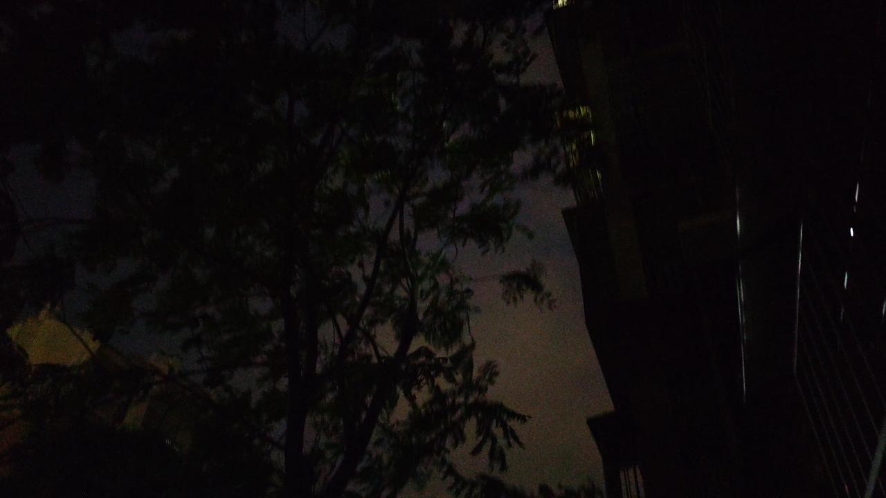 晒图笔记大赛昨天晚上又是狂风乱舞的一晚！她让我们看到大自然的另一面！随手拍乡下自