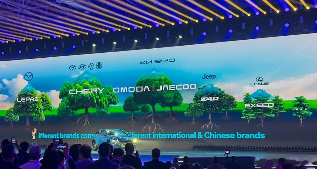 🔻奇瑞国际对自己旗下品牌的定位—— 🔻左边的L、C、O、J四个品牌都是各种交