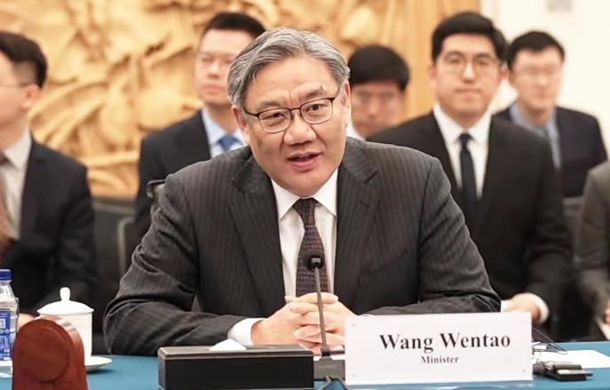 中国和美企谈妥了

3月20日，中国商务部部长王文涛在北京会见苹果CEO库克，双