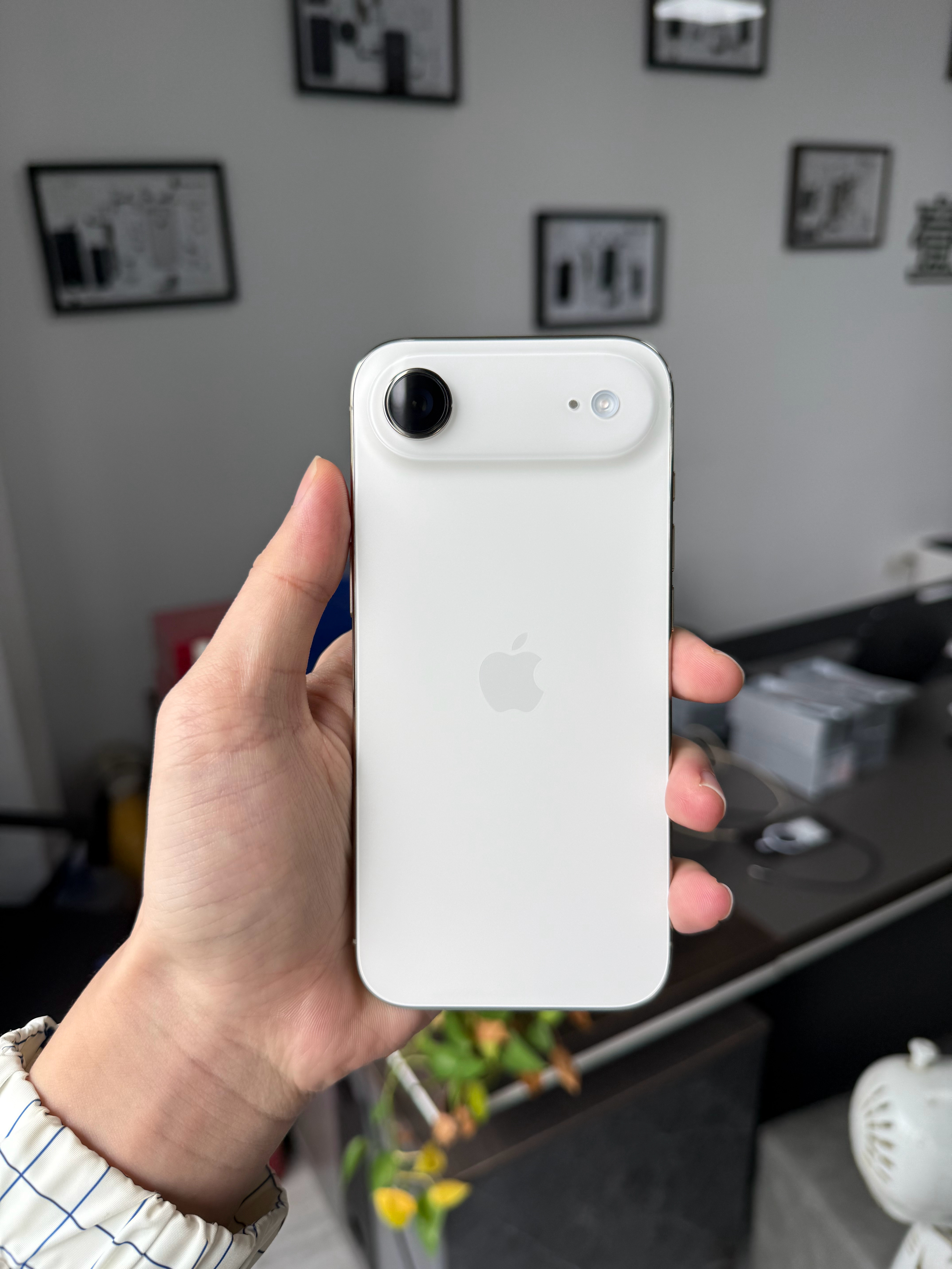 玩玩iPhone Air，解放一下双手 ​​​