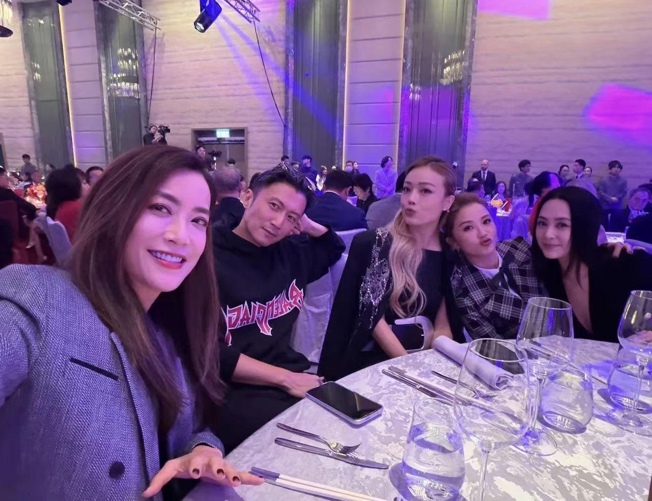 我敢打包票
不管英皇是否逾期借贷166亿
也不管英皇是否市值缩水11.8 亿，谢