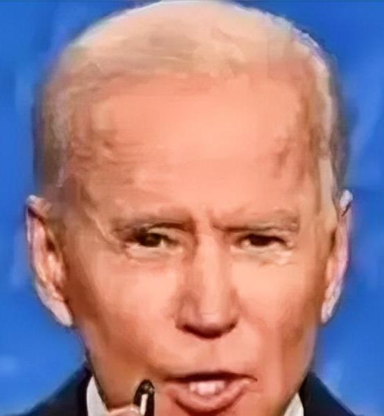 拜登这次是动真格的了！特朗普刚执政满一年，美国霸权体系就越来越不稳，世界格局说不