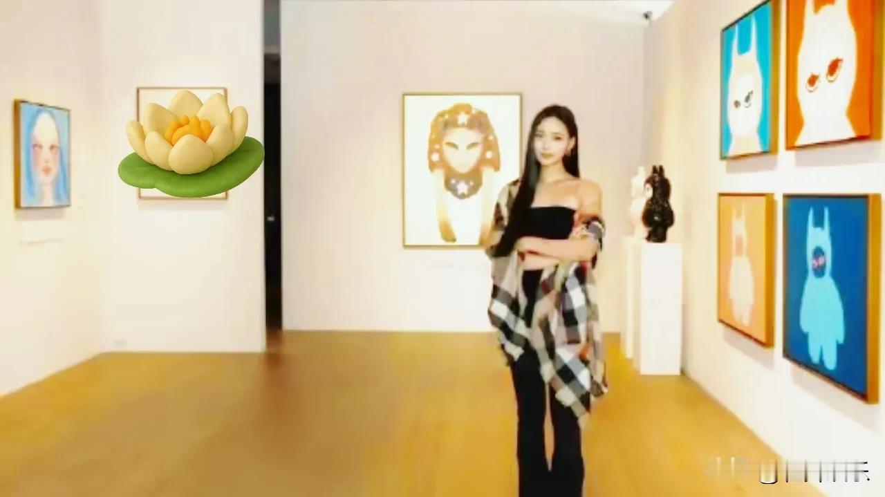 徐熙娣二女儿开画展了？
近日台媒消息挺热闹，
原来小S女儿开画展了。

据媒体说