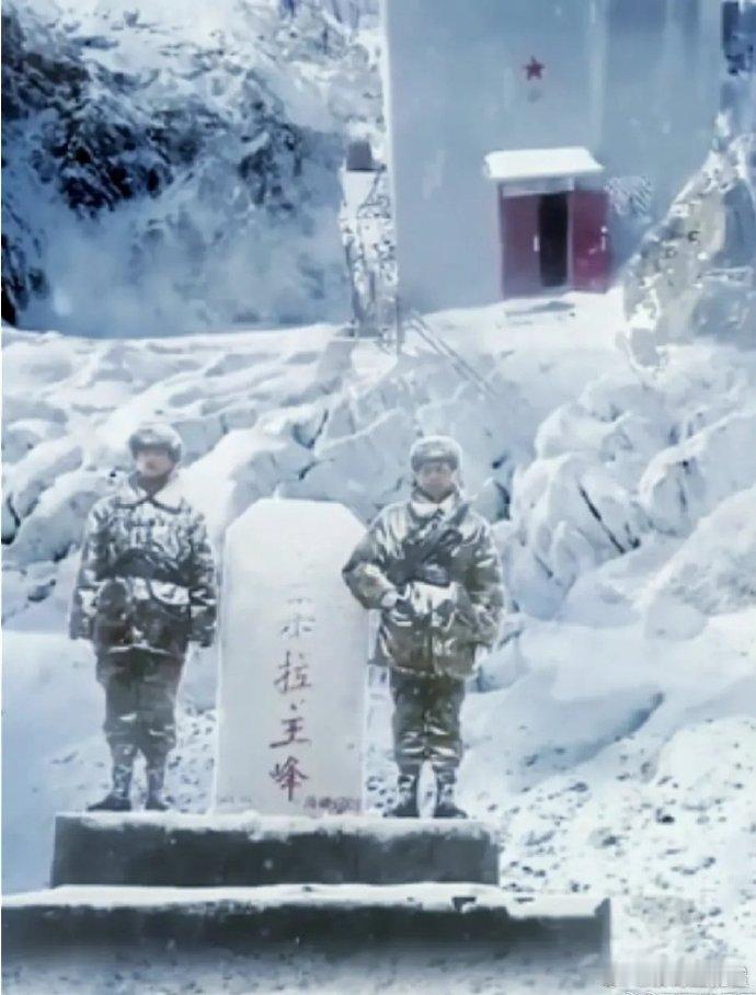 致敬！！！对不起，我的眼泪还是不争气的流了出来！这就是中国军人，这就是军魂🔥 