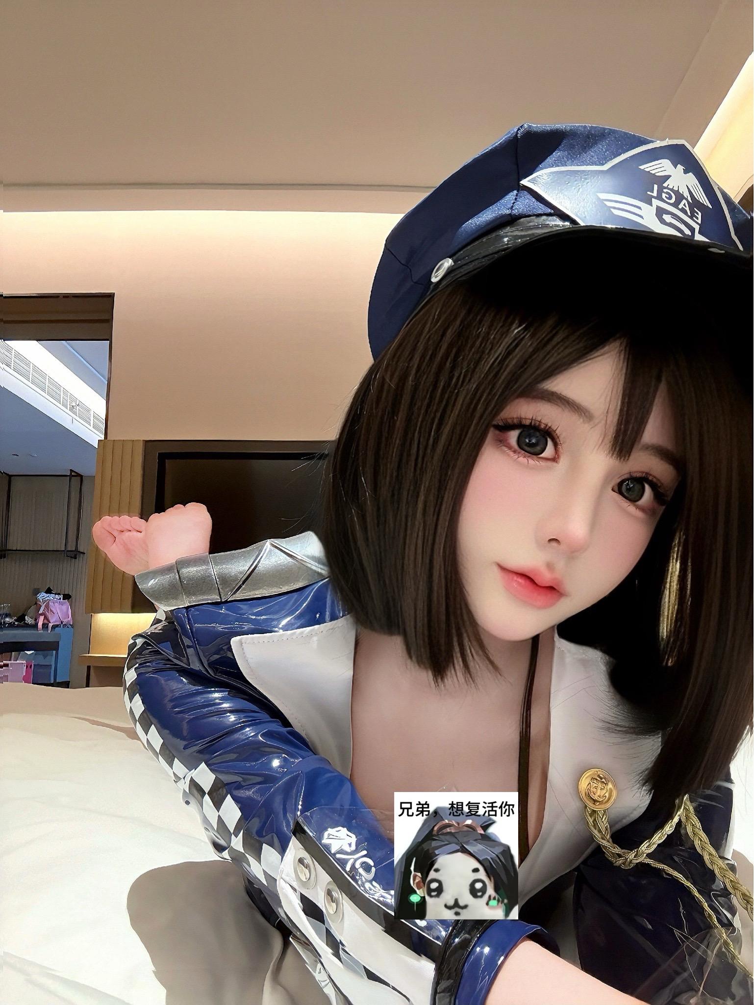 巴尔的摩 cos 御姐