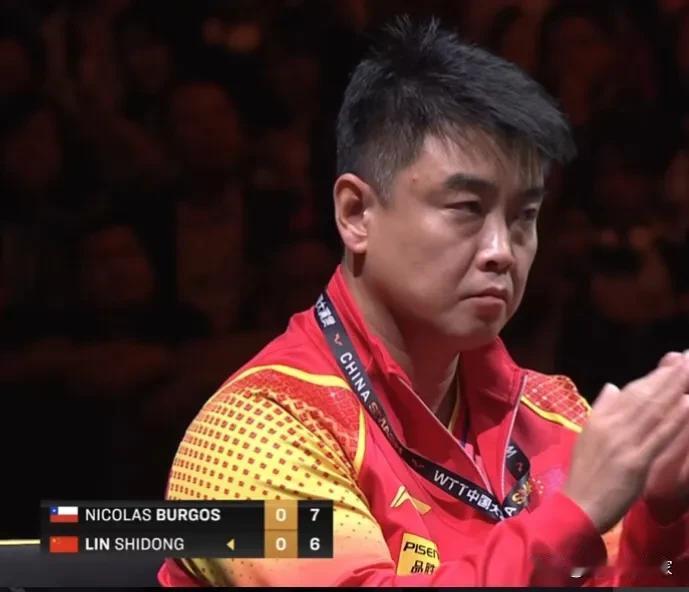 林诗栋3-1翻盘智利强手，WTT大满贯见证国乒新星的崛起

在乒乓球的热血战场上