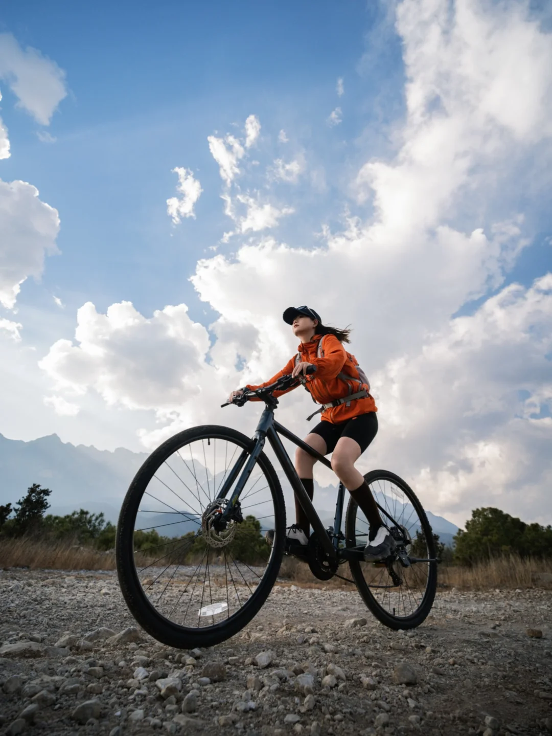 骑行的快乐，一半在脚下，一半在镜头里。