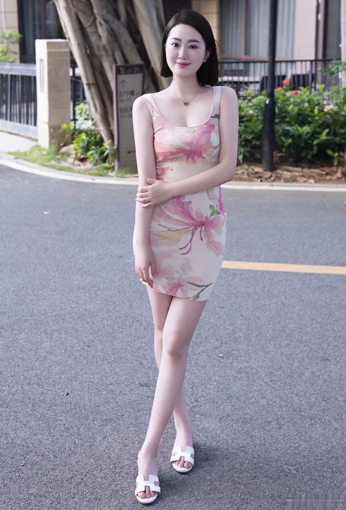 大长腿美少妇 ​​​