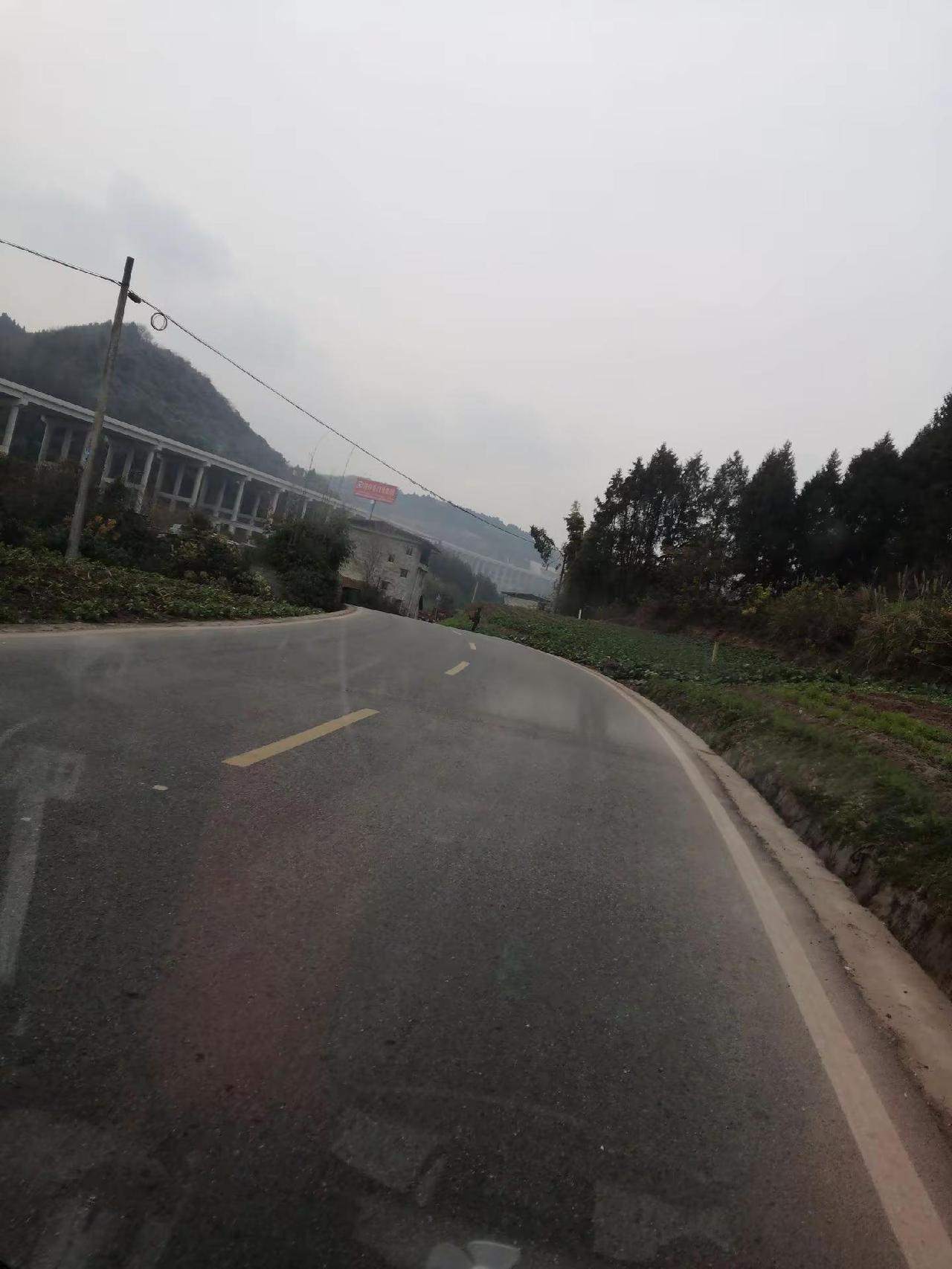 山清水秀，家乡美