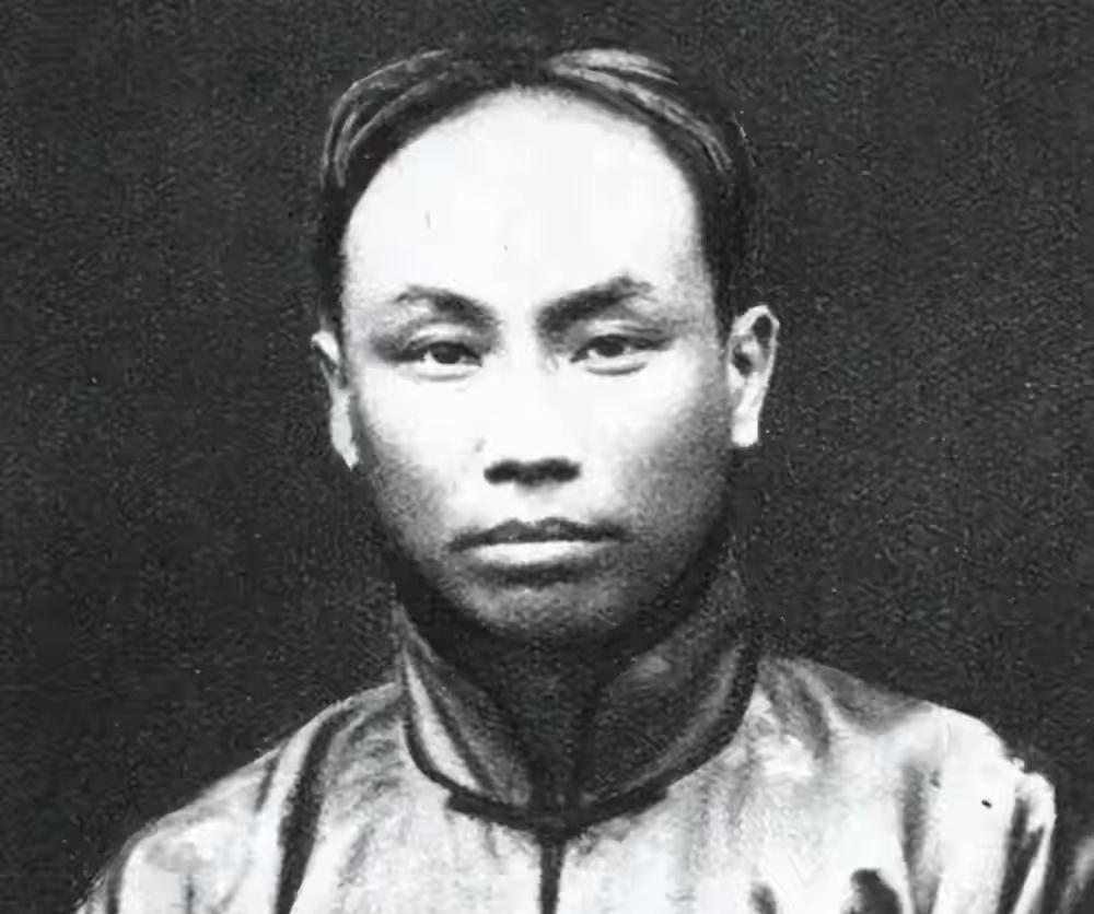 功过分明！毛主席点评陈独秀，字字中肯
 
中共首位总书记陈独秀，一生跌宕、功过交