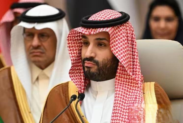 沙特坚持中立立场 双向谴责彰显外交智慧
 
美伊冲突爆发后，多国选择观望或选边站