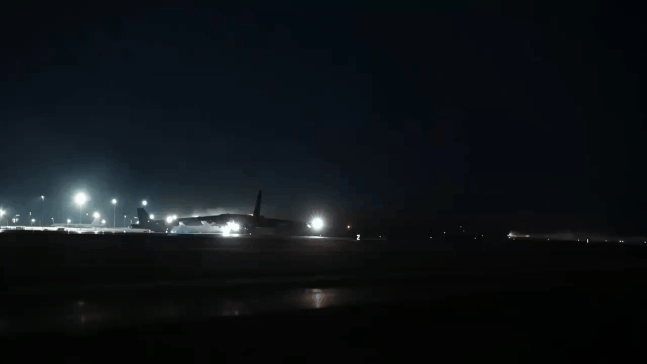 🇺🇸B-52H“同温层堡垒”战略轰炸机对伊朗伊斯兰革命卫队导弹指挥所进行空袭