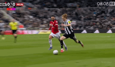 曼联1-2纽卡斯尔，徐亮赛后点评，句句在理！1.卡里克水平还是不行，从平西汉姆开