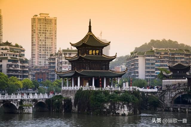 34个省市每座省城的标志性建筑，没有之一

下面按34个省级行政区（含直辖市、自