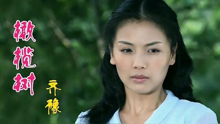 1979年香港“中文歌曲龙虎榜”风云迭起，见证了粤语流行乐的辉煌开端。关正杰凭《