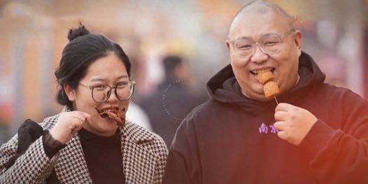 好人命苦，见义勇为网红“南京胖哥”两个月内失去女儿和父亲
近日，知名网红“南京胖