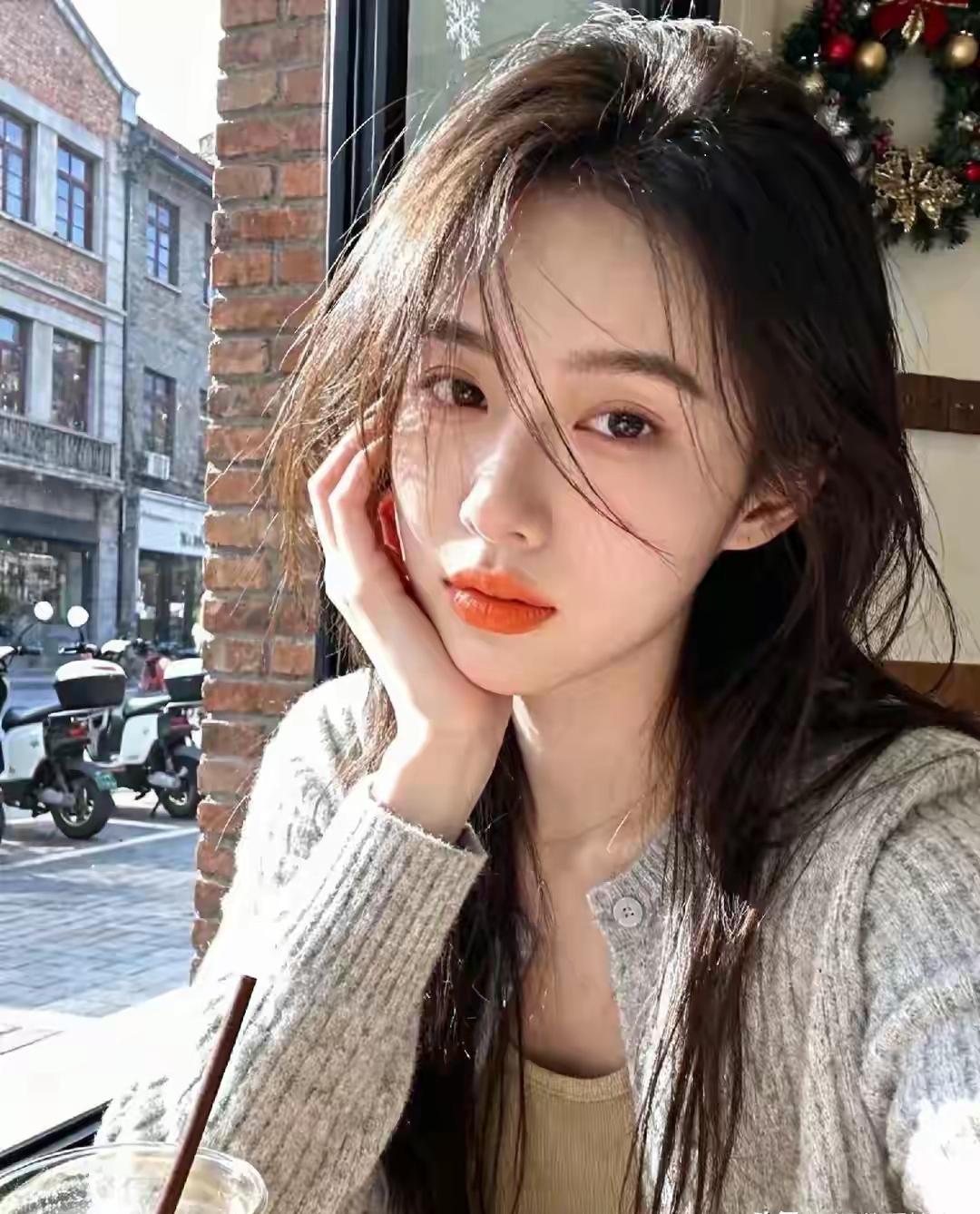 头婚，能不离就别离；二婚，能不结就别结。​不是因为不相信爱，是换人并不能换命。
