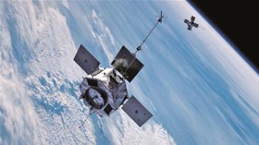 导弹刚竖起来，还没等点火，几万公里外的屏幕上，可能一个红点就亮了。
“目标已锁定