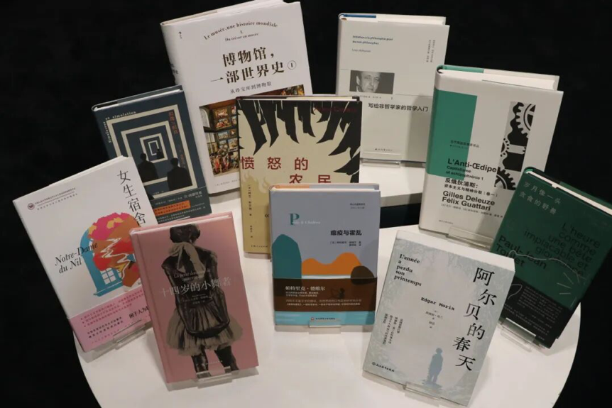 《女生宿舍》等10部译作入围第十八届傅雷翻译出版奖终评
