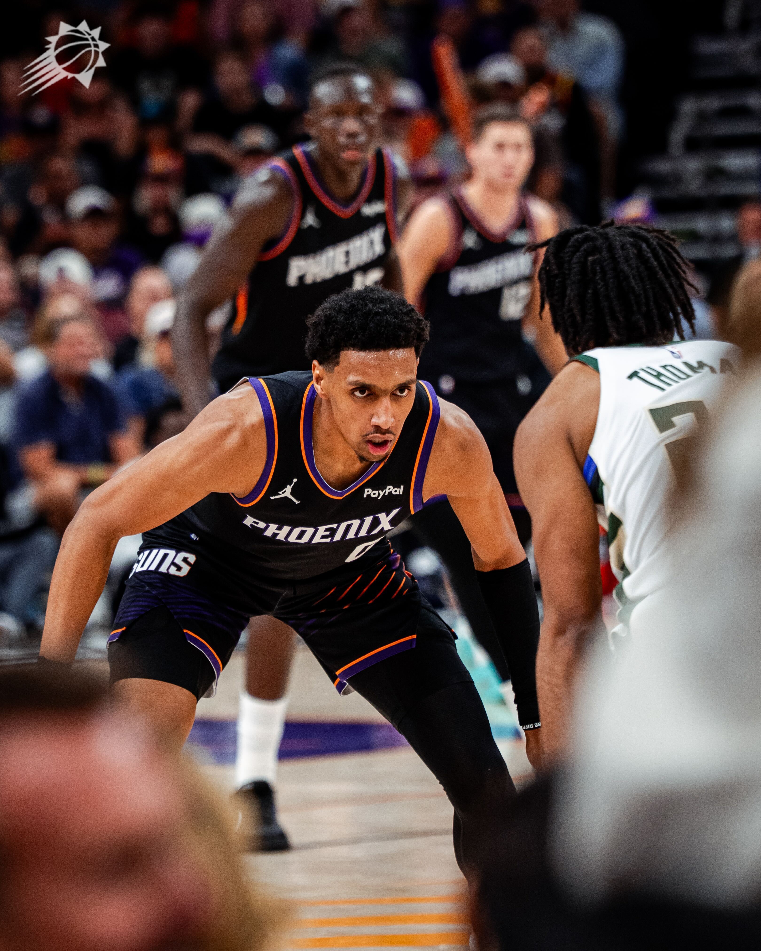 📊邓恩本场数据：12分8篮板3助攻1抢断1盖帽菲尼克斯太阳 ｜旭日东升 ｜雄鹿