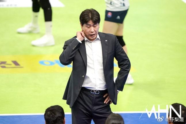 国际排坛动态韩国女排高速公路公社正式宣布与金钟珉主教练结束合作。高速公路公社26