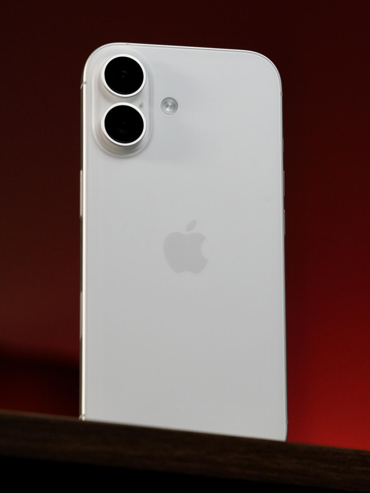2026年是谁还在买iPhone 17？

最近买了一台iPhone 17，我一
