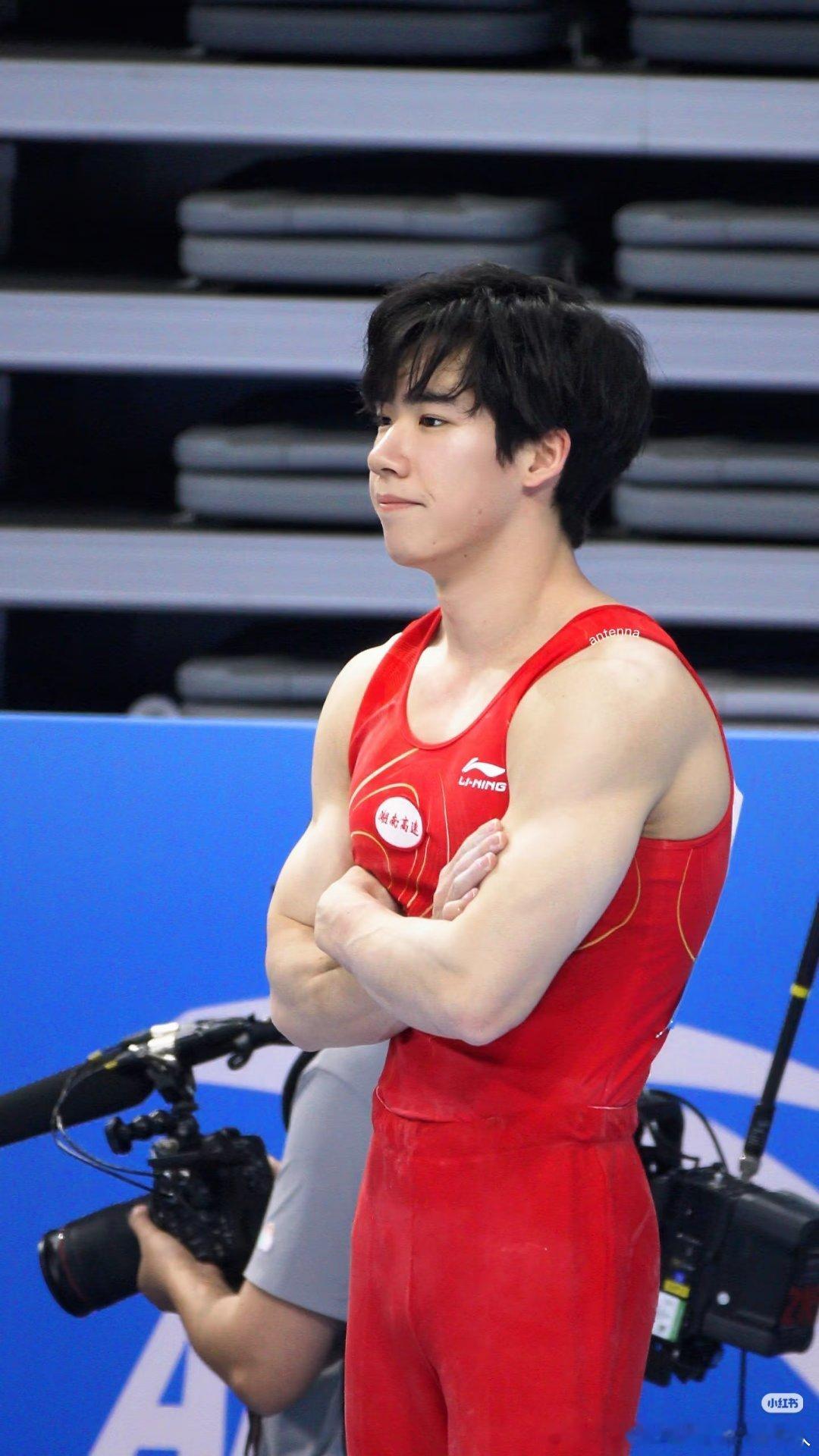 一上某书，就刷到茶一张可爱照片！