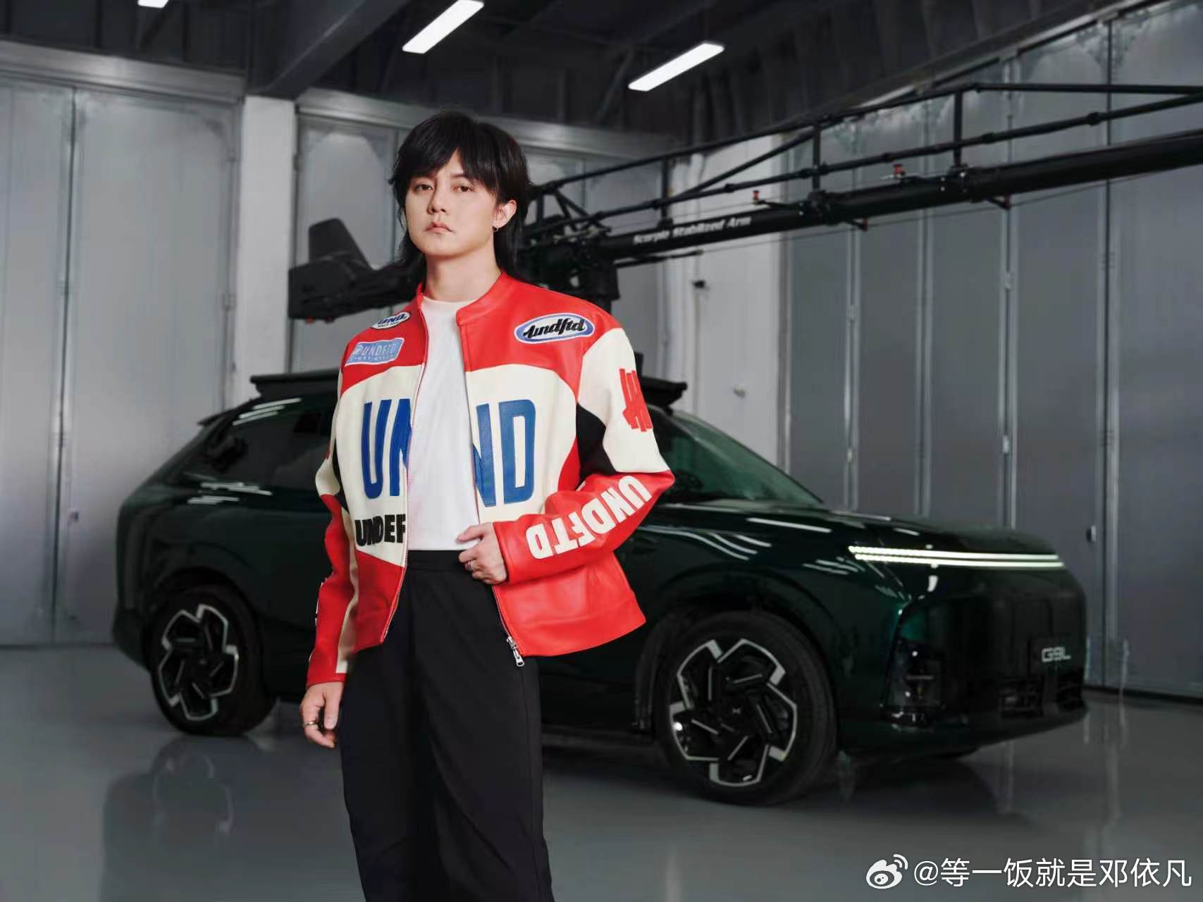 这这这也太帅了吧！！尹正和他爆改的小鹏G9L合影来了[期待][期待]小鹏G9L好