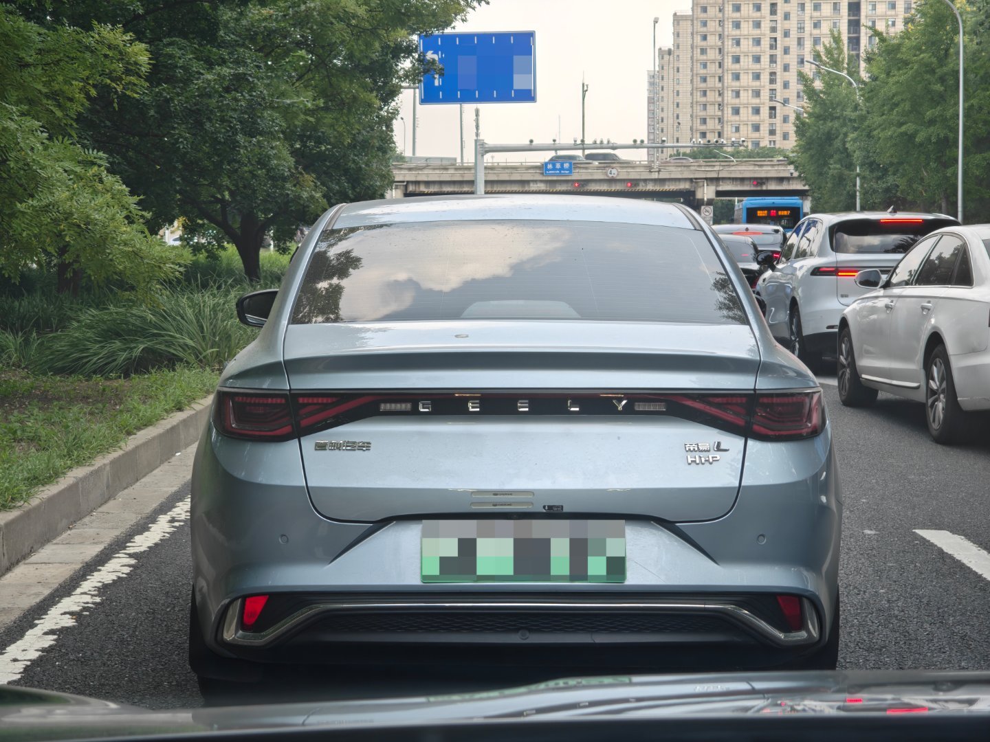 请听题：此车的全称叫什么？