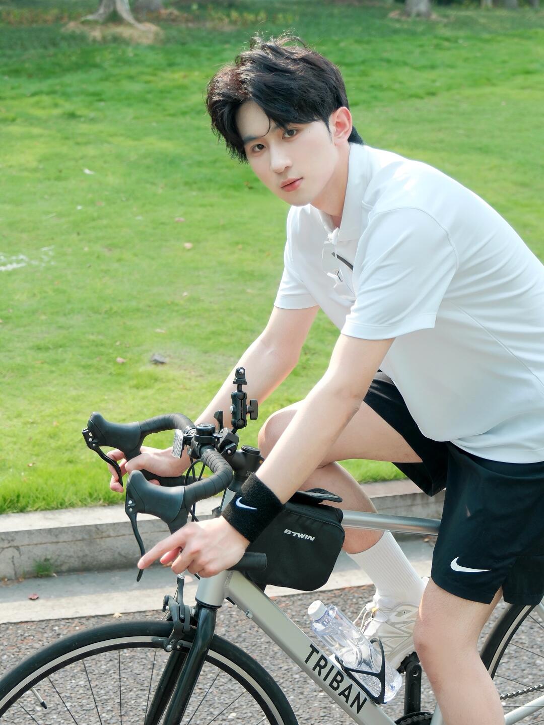 热烈 随性是我夏天的主旋律🚴🏻