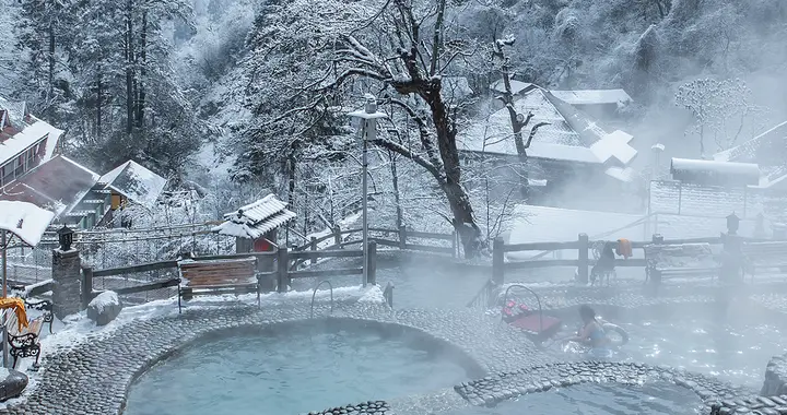 温泉界的天花板，他泡了300多个还没找到