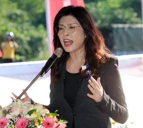 民进党打压郑丽文无效！最新民调国民党支持度上升，郑丽文带领国民党更稳了。
11月