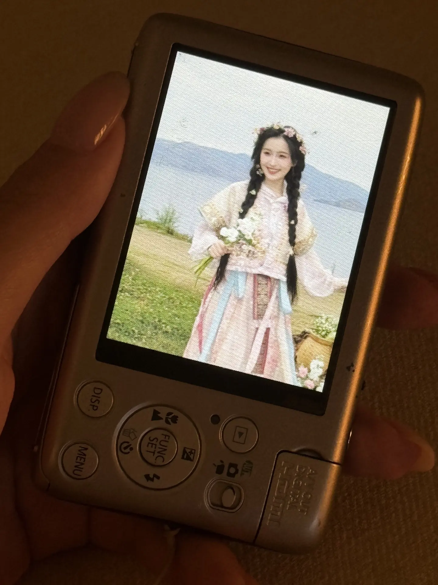 左滑看成片