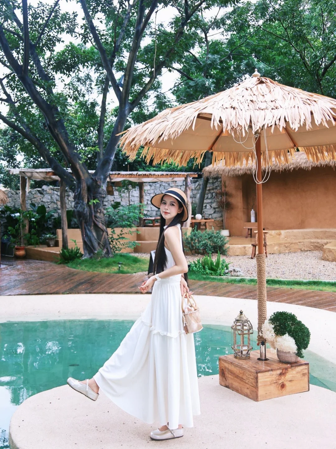 杨绛先生说：“生活里没有怨气的女孩子特别值得尊敬。一个对往事绝口不提的...