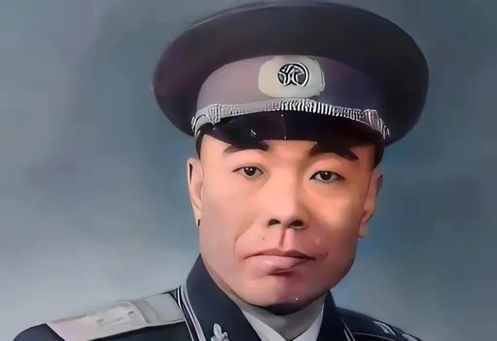 [微风]曾泽生起义后全家被抓，蒋介石下令处决，滇军同乡调重兵包围宪兵团强行劫狱。