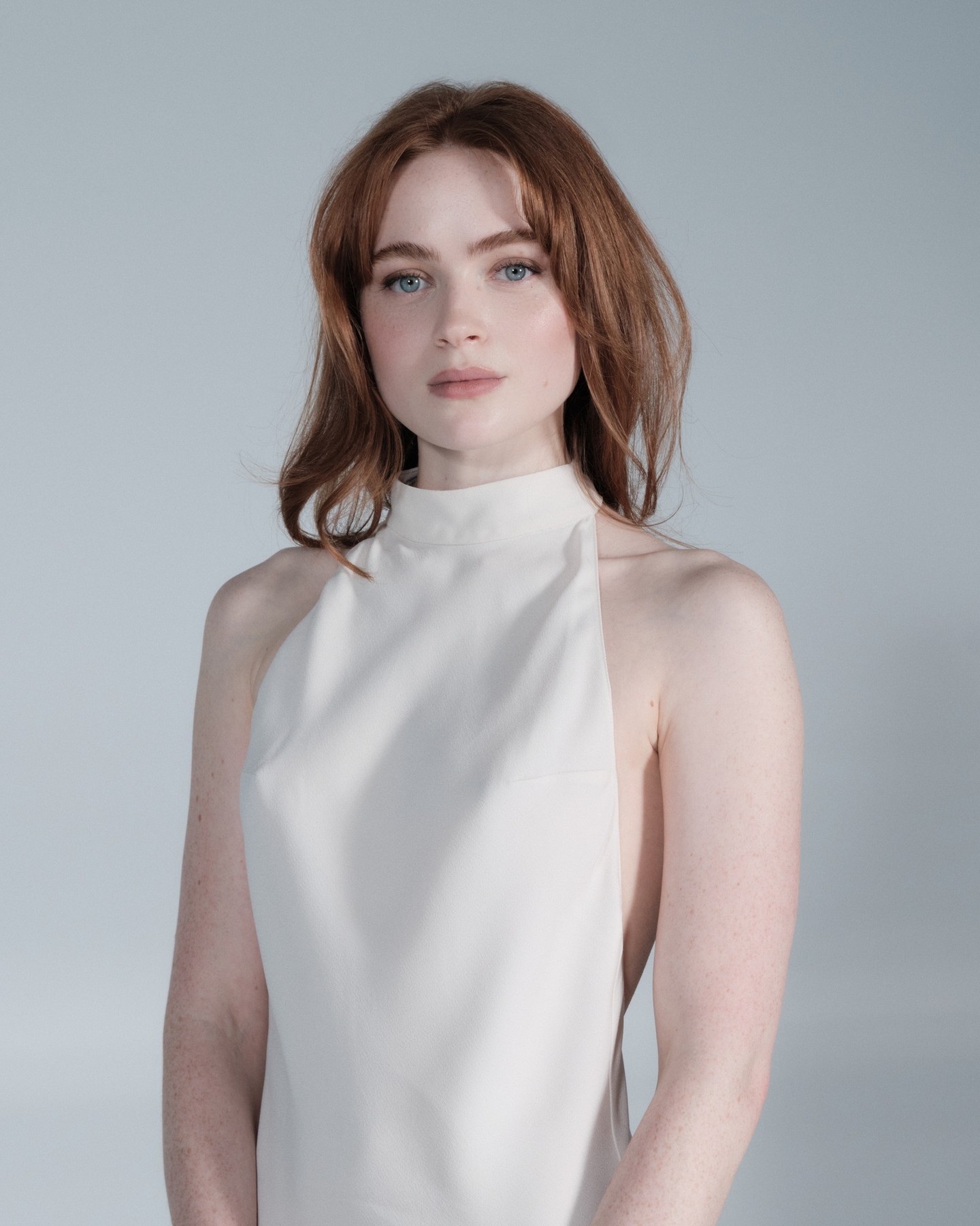 Prada 品牌大使 Sadie Sink 亮相米兰 Prada 2027 春夏