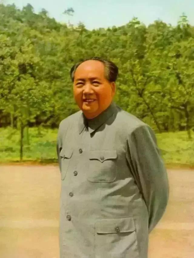通缩是不是人们手里的钱更值钱了?
中国刺激消费，还是要让占全国人民，大部分的广大