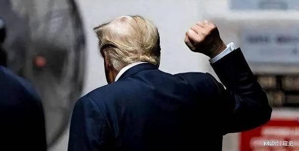 特朗普的“赢学”，彻底讲不下去了

俗话说，嘴硬的人运气一般都不会太差。但到了3