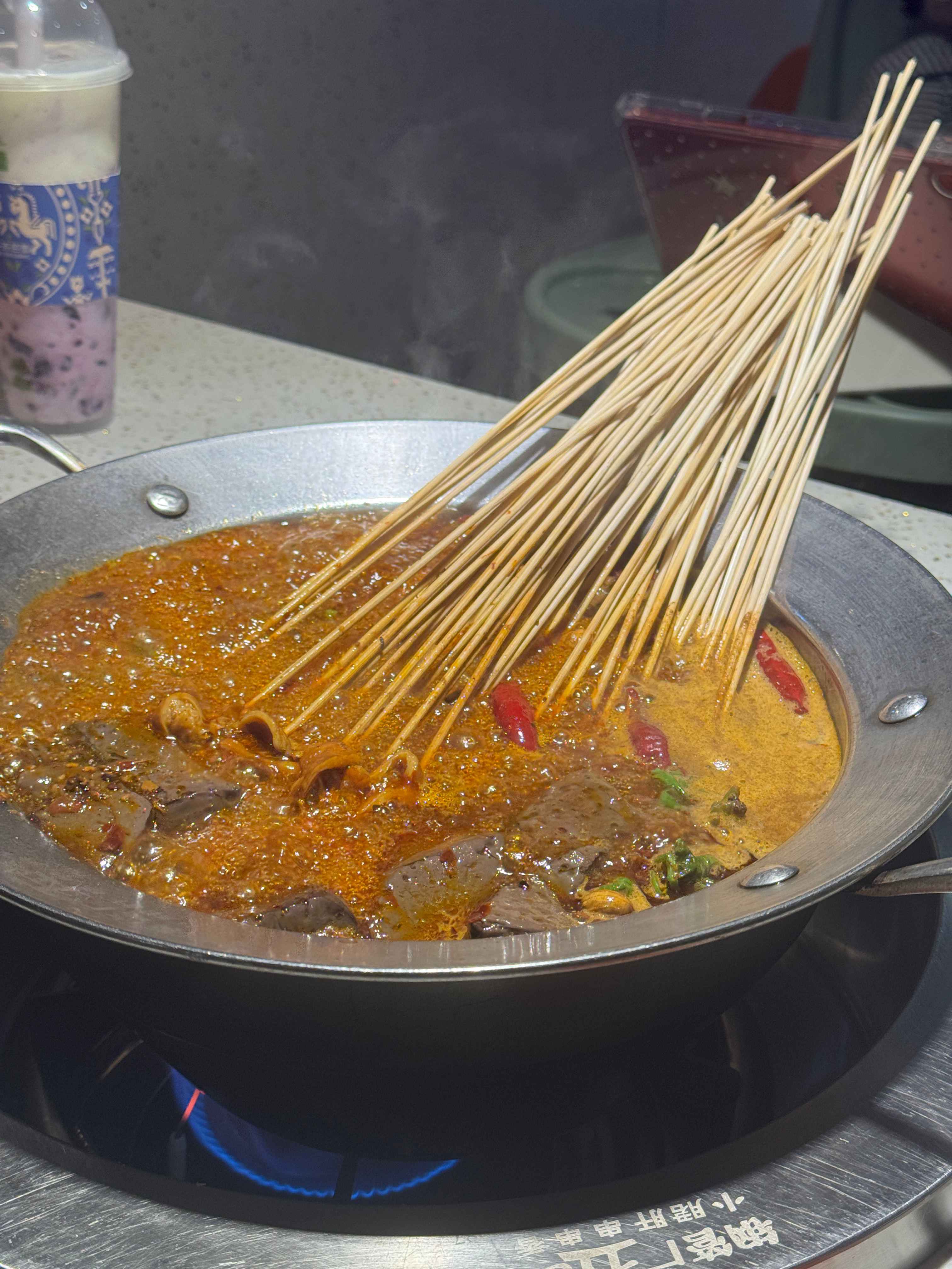 吃了吗[不愧是你][不愧是你]成都真的随便进一家串串店都秒杀北上广深！！雨丝的日