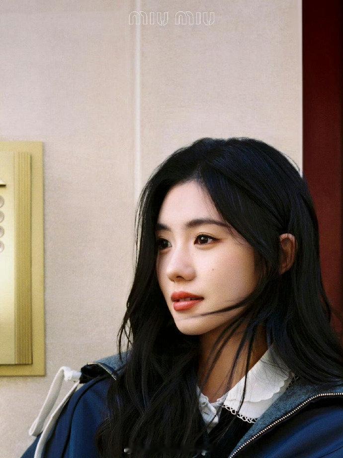 刘浩存、赵今麦miumiu大片，秋意女孩谁的表现力更强？ ​​​